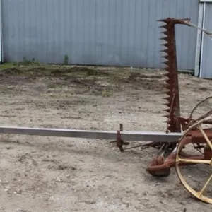 IH #9 Horse Drawn 5' Sickle Mower