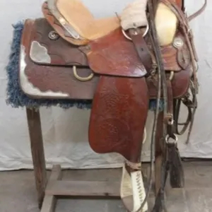 15" Roping Saddle w/Pad, Bridle & Stand