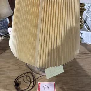 Glass bowl lamp, pull chain needs fixed