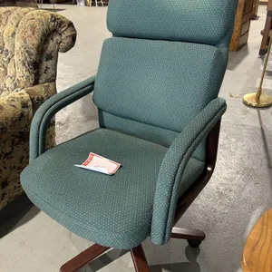 Desk chair