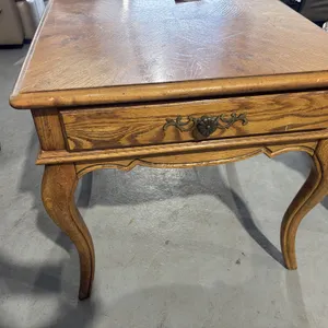 Square table 26 x 26 x 25”