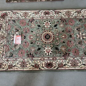 Rug, 3’ x 5’