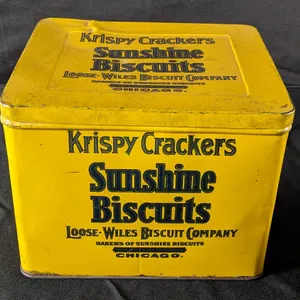 2# 5OZ TIN LITHO BIN KRISPY CRACKERS SUNSHINE BISCUITS LOOSE-WILES CHICAGO ILLINOIS