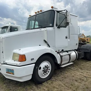 1991 White GMC Integral sleeper