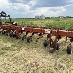 H&S 12R22 3pt row crop cultivator