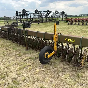 John Deere 400 21' 3pt rotary hoe