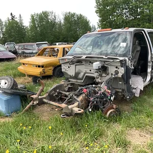 APPROX 2004 CHEV 2500 2WD CREW CAB SHORT BOX TRUCK - FOR PARTS