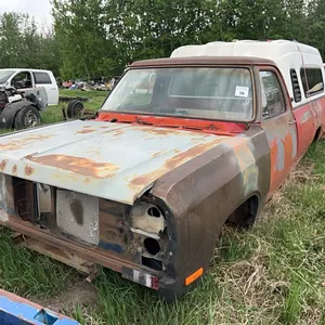 1982 DODGE D150 2WD REG CAB LONG BOX TRUCK - FOR PARTS