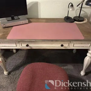 WHITE DESK WITH FLORAL DESIGN