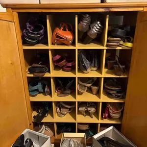 WOMENS SHOE COLLECTION