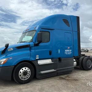 2021 Freightliner Cascadia 126 6x4 T/A Sleeper Truck Tractor