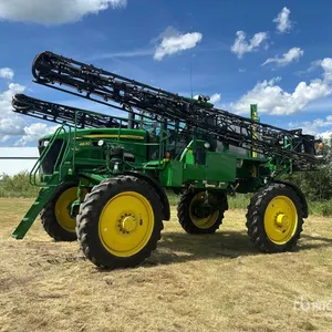 John Deere 4830 100 ft 4x4 Self-Propelled Sprayer