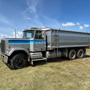 GMC General 6x4 Grain Truck