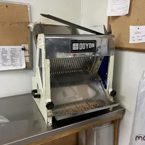 Doyon SM-302 Meat Slicer
 UNRESERVED