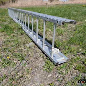 Passerelle en aluminium
 UNRESERVED