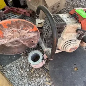 Stihl Concrete Saw T5 360av With Cut-off Discs