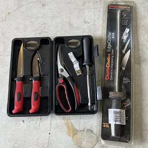 RMEF Knives-red handles