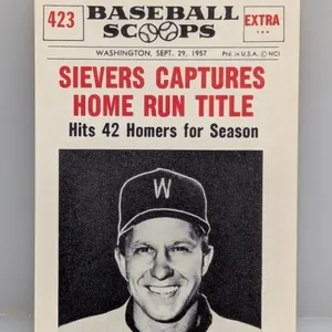 1960 Scoops #423 Sievers Captures Home Run Title
