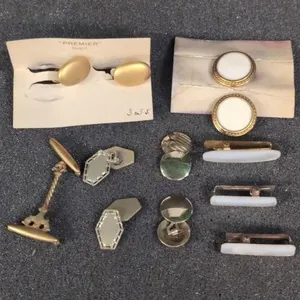 Ladies cufflinks, collar and brooch pin NOS
