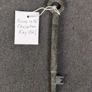 Brass 4 3/4" skeleton key
