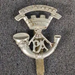"Jellalabad" Somerset light infantry cap badge
