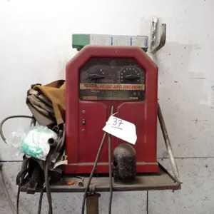 Lincoln 225 Amp Arc Welder