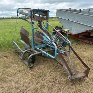 SQUARE BALE STOOKER