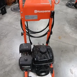 Husqvarna PW3200 gas pressure washer. 3200 PSI
