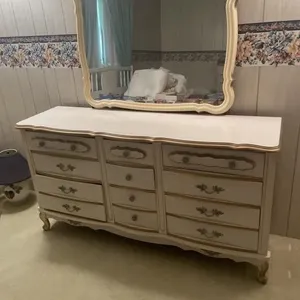 Nine drawer vanity with mirror