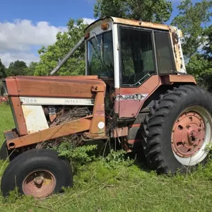 International 1088 Tractor