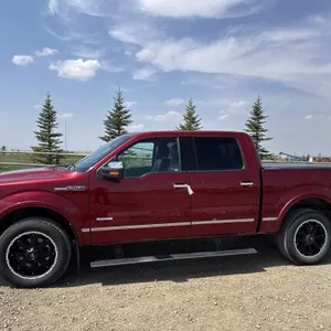 2014 Ford F150 4WD Platinum Crew Cab Truck
