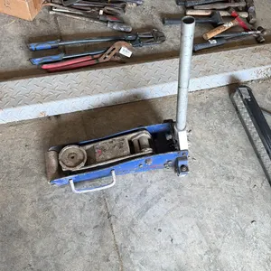 Hydraulic Floor Jack