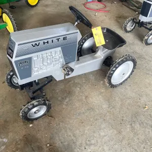 White Field Boss 2-70 Pedal Tractor