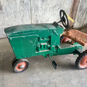 Vintage John Deere Pedal Tractor