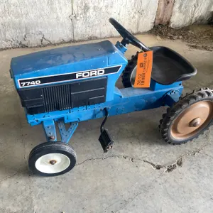 Ford 7740 Pedal Tractor