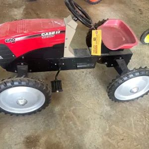 Case IH 600 HD Steiger Pedal Tractor