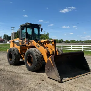 Case 721C Articulating Wheel Loader