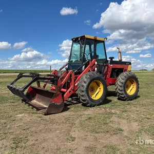 1986 Versatile 276 Bi-Directional Tractor