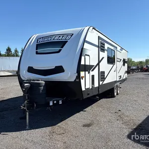 2024 Winnebago Minnie 2832FK 28 ft 9 in T/A Travel Trailer (Unused)