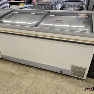 Celcold 5'x26"x35" Sliding Door Freezer
 UNRESERVED