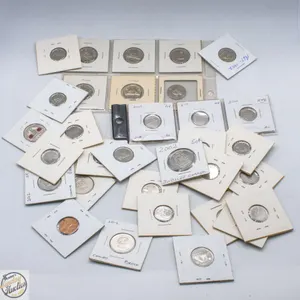 COLLECTION OF ASSORTED CANADIAN COINS