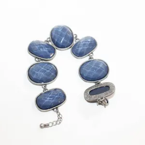 VTG. AVON BLUE FACETED CABOCHONS