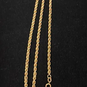 APPROX 10K CHAIN (18") WITH APPROX 14K HEART PENDANT (4.7G)