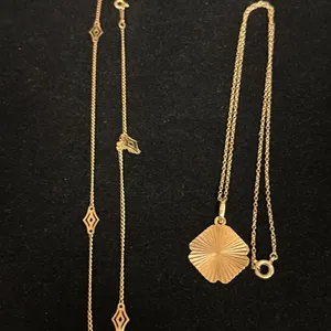 APPROX 10K CHAIN (14") WITH APPROX 10K PENDANT & APPROX 10K CHAIN (14", 5G)