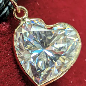 10K(0.46G), MOISSANITE (1.95CT) PENDANT, SUGGESTED RETAIL VALUE $600