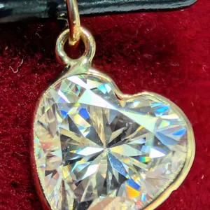 10K(0.35G), MOISSANITE (0.35CT) PENDANT, SUGGESTED RETAIL VALUE $500