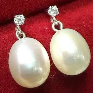 10K(1.08G), F.W.PEARL & LAB DIAMOND (0.05CT) EARRING, SUGGESTED RETAIL VALUE $400