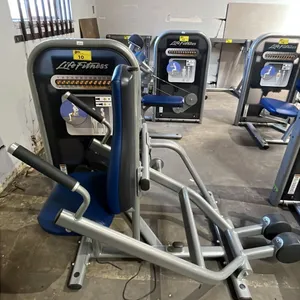 LIFE FITNESS CIRCUIT SERIES TRICEPS PRESS MACHINE