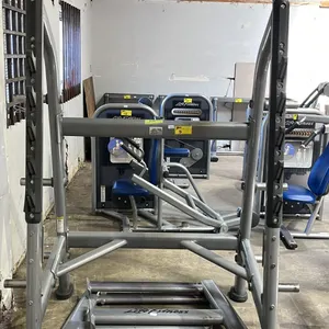 LIFE FITNESS SQUAT RACK