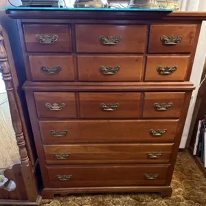 Vintage Chest of Drawers